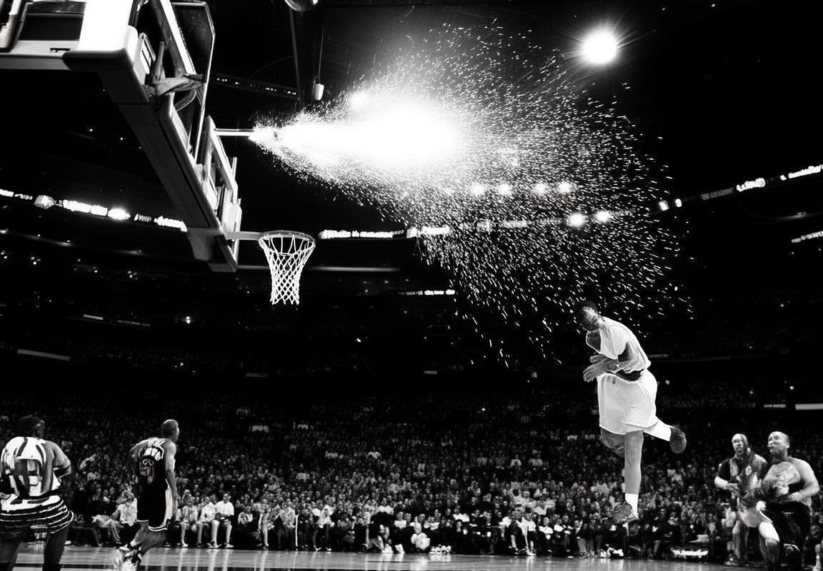 2011年NBA经典对决：科比VS姚明，湖人火箭巅峰之战(图3)