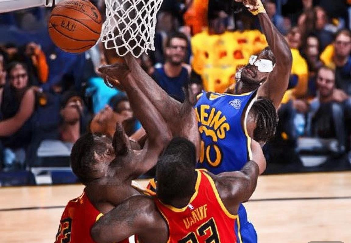 NBA季后赛骑士对76人经典对决：关键瞬间回顾(图2)